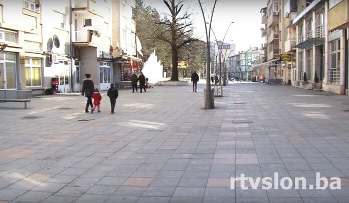 Srebrenik: Biračka mjesta otvorena u 7 sati