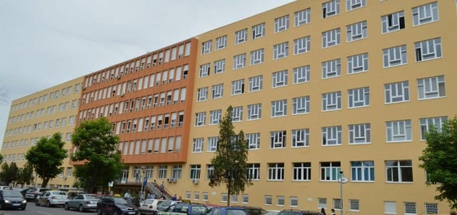 UKC Tuzla Zgrada UKC-a Tuzla