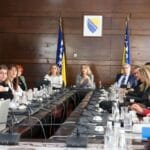 federalna ministrica okoliša i turizma Nasiha Pozder sa predstavnicima ovog ministarstva, te predstavnici Ministarstva vanjske trgovine i ekonomskih odnosa BiH i Ministarstva prostornog uređenja, građenja i ekologije Repubike Srpske.