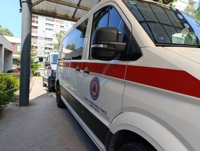 hitna pomoc tuzla Vozilo Hitne pomoci/ Tuzla servis