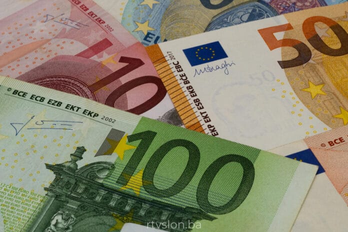 KM, novčanice, marke, pare, sepa, tips, euro, euri, eur