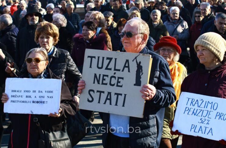 Protesti penzionera u Tuzli