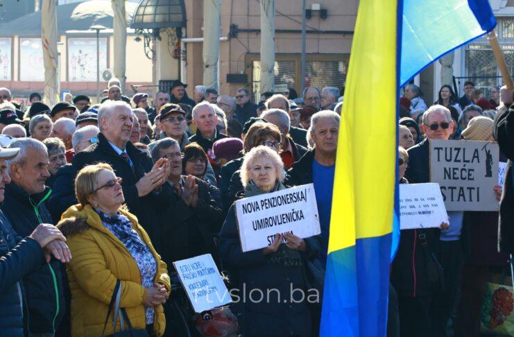 Protesti penzionera u Tuzli