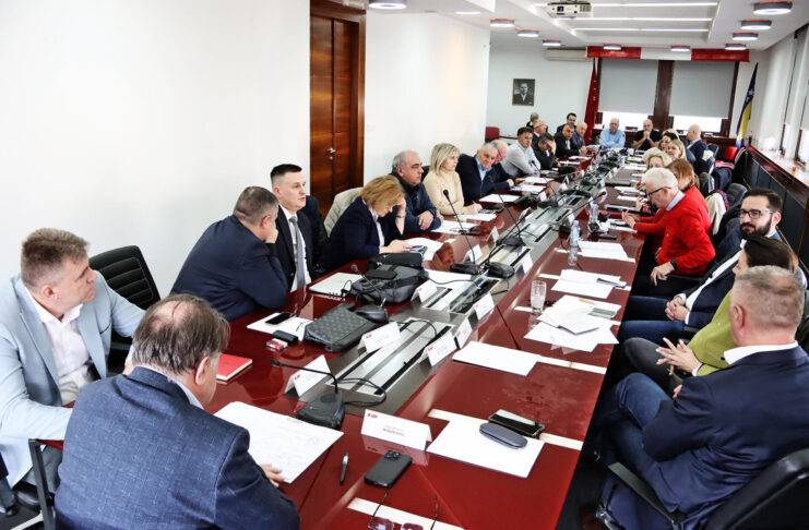 Predsjedništvo SDP BiH: Bosna i Hercegovina će i iz trenutne situacije izaći kao pobjednik!