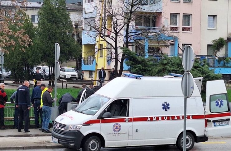 Tuzla servis/ Hitna pomoc