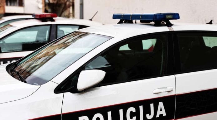 Policijsko auto/ krivično djelo/ tuzla servis