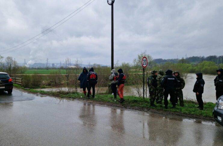 Nastavlja se potraga za nestalim policajcem i civilom