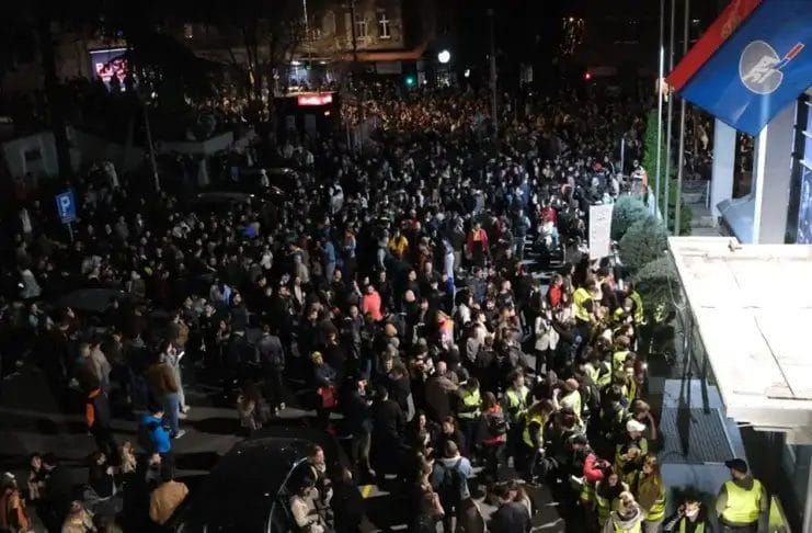 Protest studenata u Srbiji ispred zgrade RTS