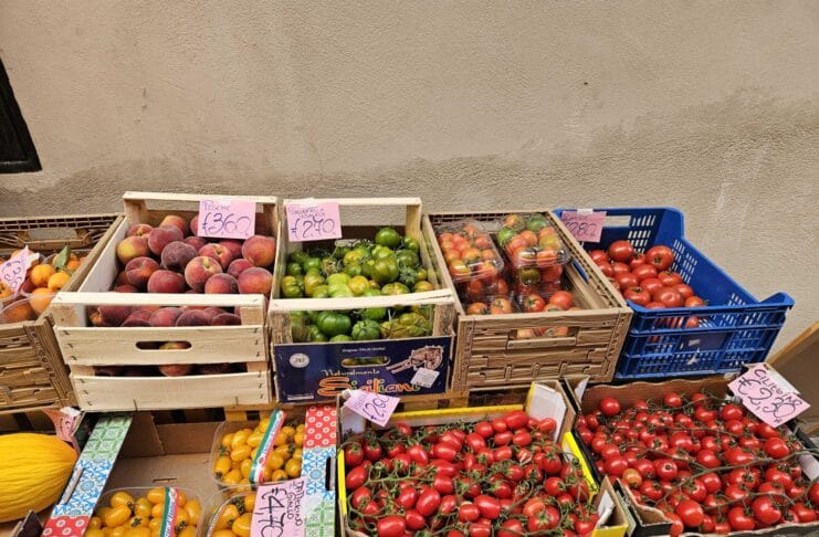 Voće, povrće, Bari, životne namirnice