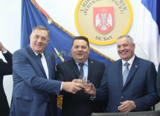 Dodik, Višković, Stevandić, kasarna, vojska