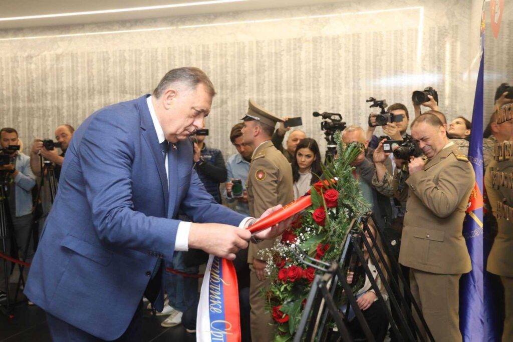 Dodik, kasarna, RS