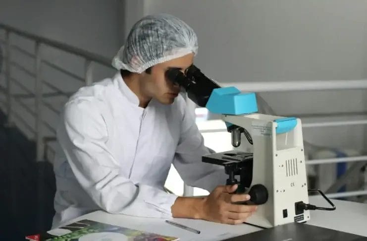 Ispitivanje zaraznih bolesti, laboratorija, analiza,