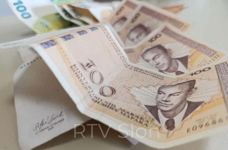 Novac/Isplata pomoci/isplata podrske/ Isplata penzija/penzije/ pravila za doprinose