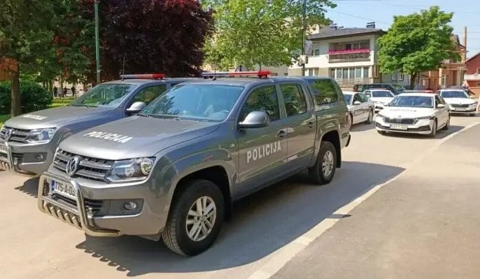 Policija TK pojačala kontrole: Pretreseno 13 lokacija, oduzeta droga i uhapšene dvije osobe