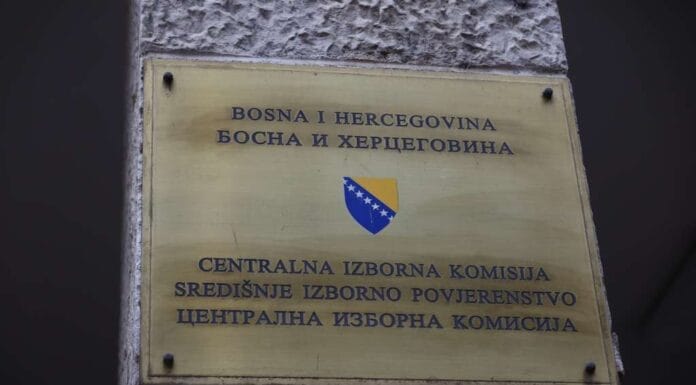 Ko ima, a ko krije? Imovinski kartoni izabranih zvaničnika pod lupom CIK-a