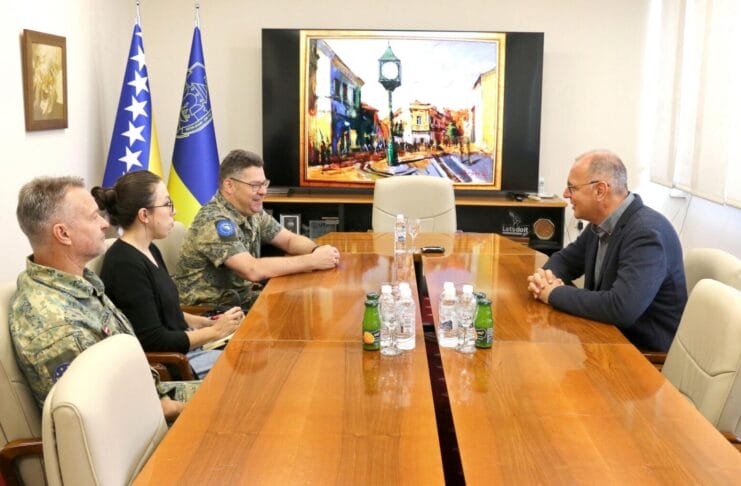 Lugavić i EUFOR o digitalizaciji i mladima