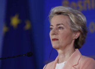Von der Leyen: Nikada nećemo dozvoliti da se ispisuje neka druga verzija istorije o Srebrenici