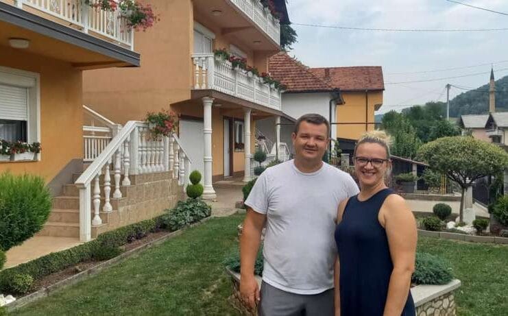 Bračni par Krdžalić vratio se iz Amerike u BiH. Foto: FENA