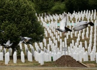 Memorijalni let golubova označio početak obilježavanja komemoracije u Potočarima