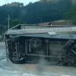 Kamion s brašnom se prevrnuo kod Doboja, saobraćaj otežan