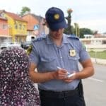 Na području Tuzle provedena akcija suzbijanja prosjačenja: Devet osoba upozoreno i udaljeno