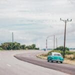 Ljeto i visoke temperature: Ovo morate imati u autu kad krenete na godišnji