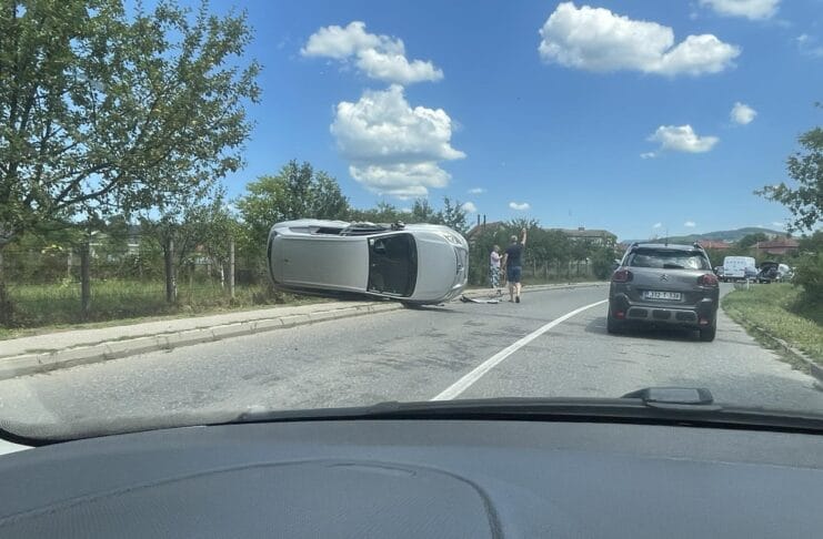 Četiri osobe povrijeđene u sudaru dva vozila u Vukovijama Gornjim