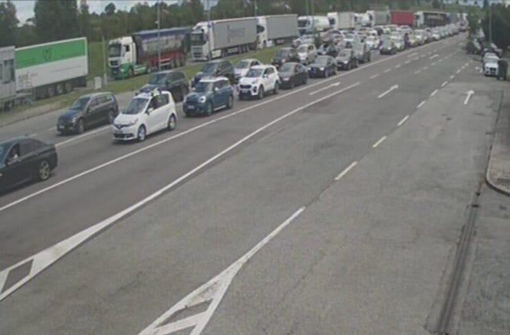 Duge kolone vozila na više graničnih prelaza u BiH