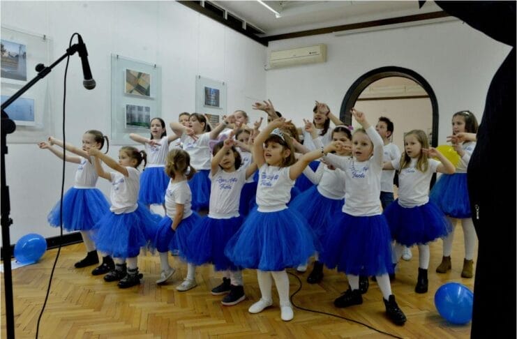 Lege Artis Tuzla upisuje nove članove u Dječiji hor i Malu školu klavira