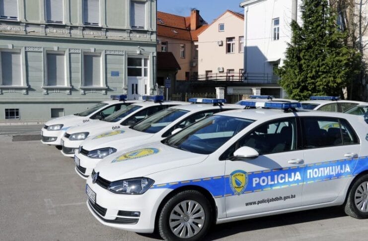 Pljačka stana u Brčkom završila tragedijom, policajac poginuo prilikom bijega