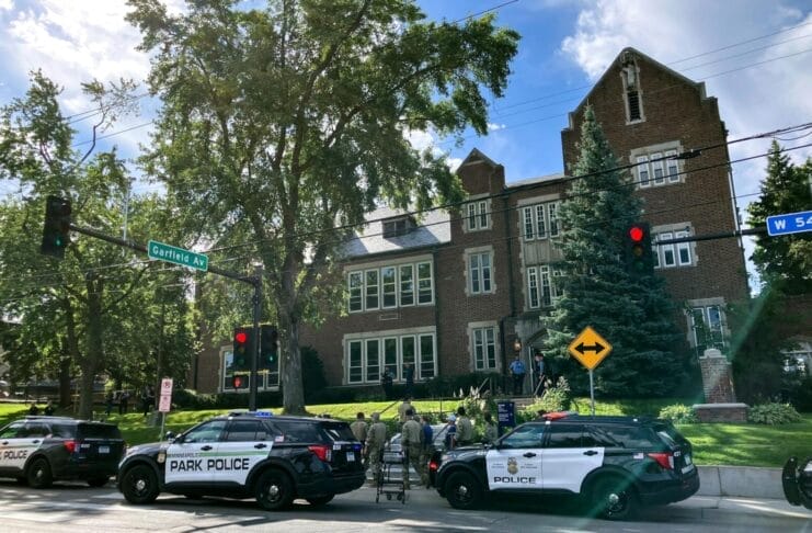 Pucnjava u katoličkoj školi Minneapolis