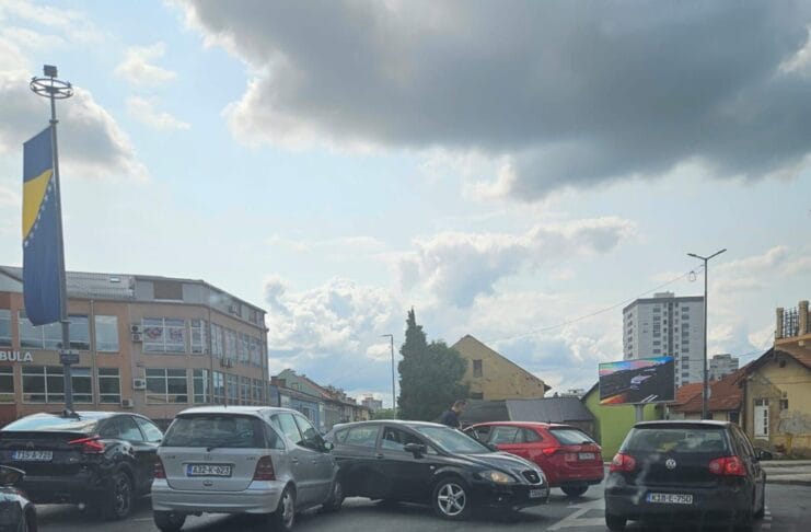 Saobraćajna nesreća na Skveru