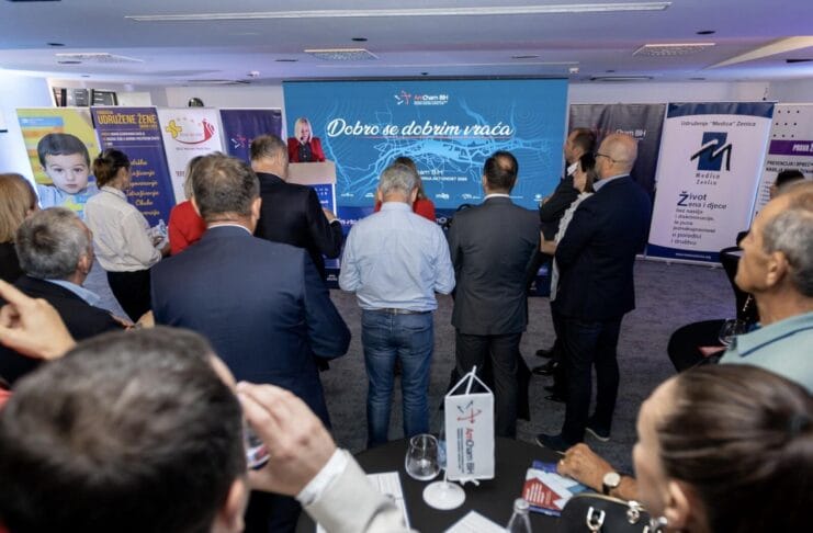 AmCham BiH društveno odgovorna aktivnost “Dobro se dobrim vraća” promovisana u Tuzli